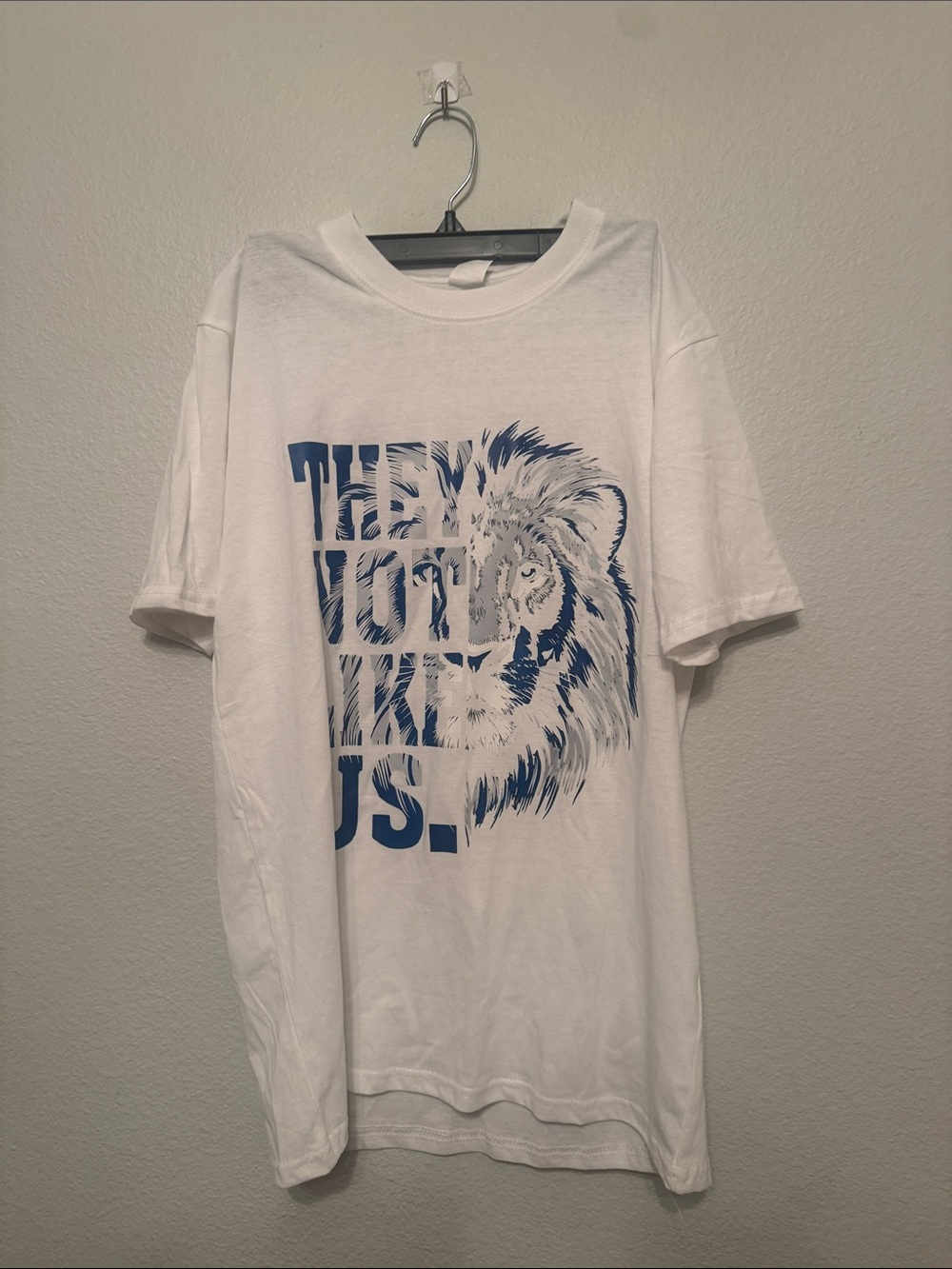 SHEIN White Short Sleeve Tee with Blue Lion Graphic
